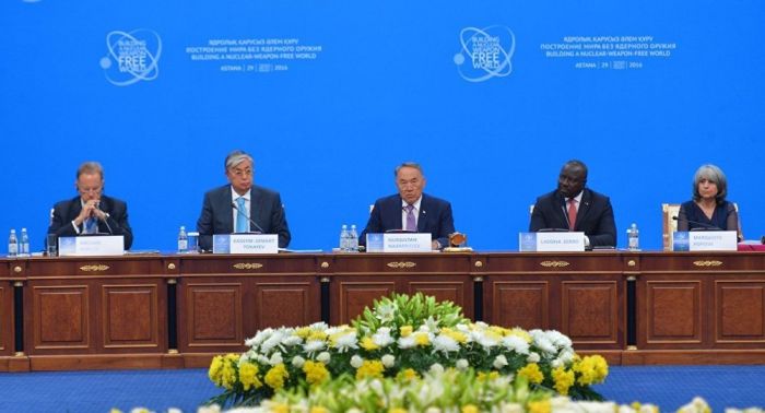 Назарбаев: ядерным державам надо договориться о сокращении арсенала 