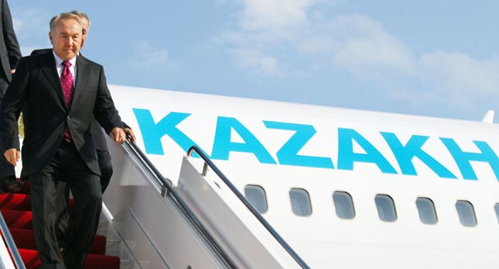 СМИ: Назарбаев в субботу отправится в Узбекистан 