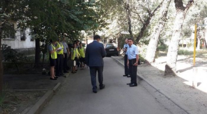 Глава ДВД прибыл на место обнаружения расчлененного тела мужчины в Алматы