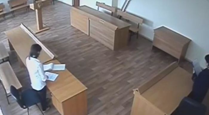 Судья зачитала приговор в пустом зале в Темиртау
