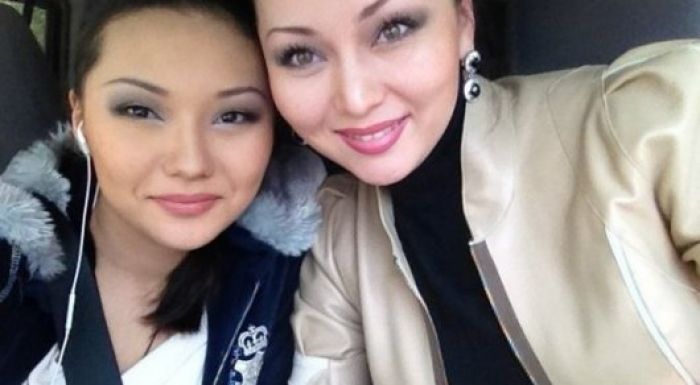 Дочь Баян Есентаевой стала защитником отца в суде