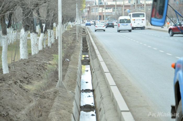 В выходные ливневку на Сатпаева закончат