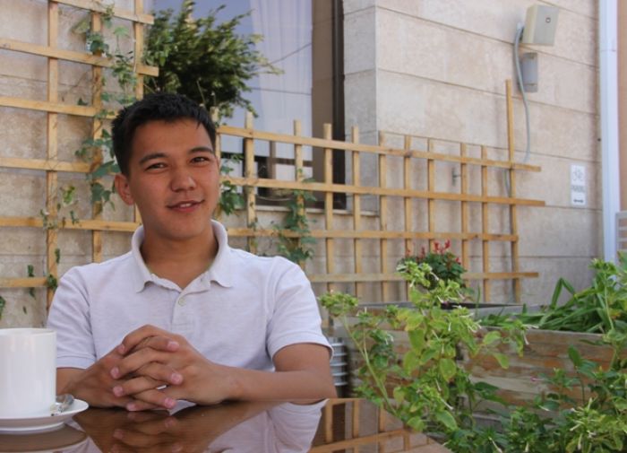 Парень из Атырау заработал и отдал 2 миллиона долларов на исследования рака