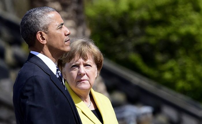 Обама и Меркель осудили «варварские» авиаудары по Алеппо