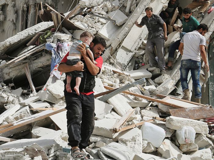 В результате ударов российских ВСК в Сирии за год погибли 9,3 тысячи человек