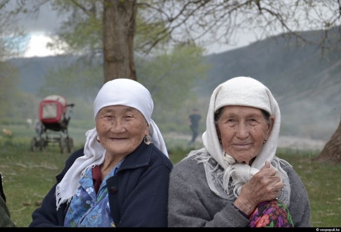 Казахстан приблизился к странам со стареющим населением