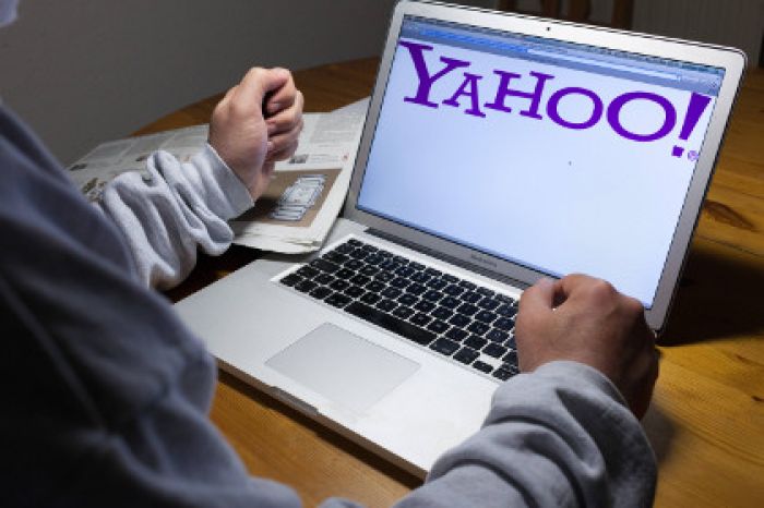 Reuters узнало о передаче переписки Yahoo американской разведке