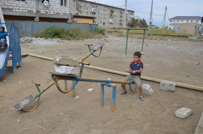 Разруха на детских площадках