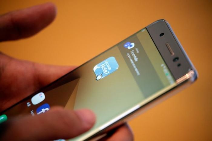 Samsung предложил всем покупателям отключить смартфоны Galaxy Note 7