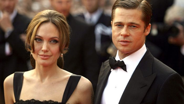 СМИ: агенты ФБР побеседовали с Анджелиной Джоли о ссоре Брэда Питта с сыном