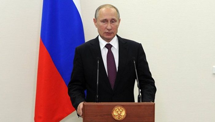 ​Песков опроверг слухи о разговоре Путина и Порошенко на повышенных тонах