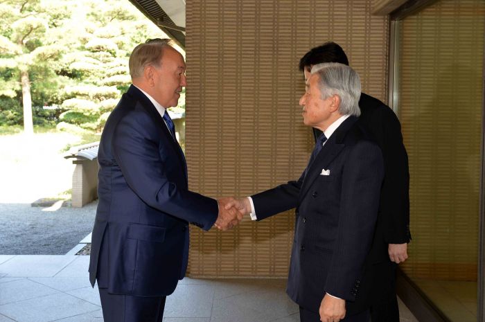 Назарбаев встретился с императором Японии 