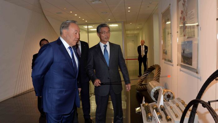 Назарбаев посредством телемоста запустил завод стальных изделий «Токио Роуп Алматы»