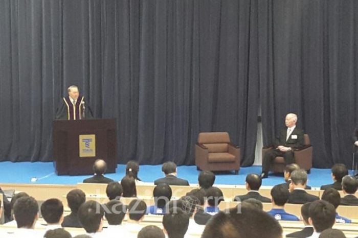 Назарбаеву присвоили звание почетного доктора Токайского университета 