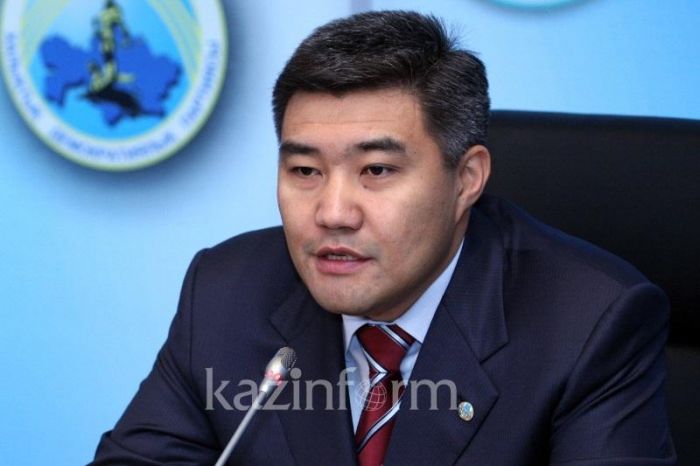 Дархан Калетаев избран в состав постоянного комитета Сената 