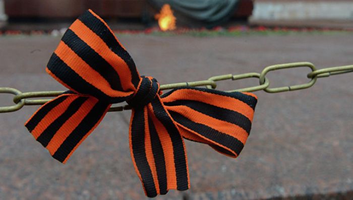 СМИ: власти Бреста призвали убрать георгиевские ленты из маршруток