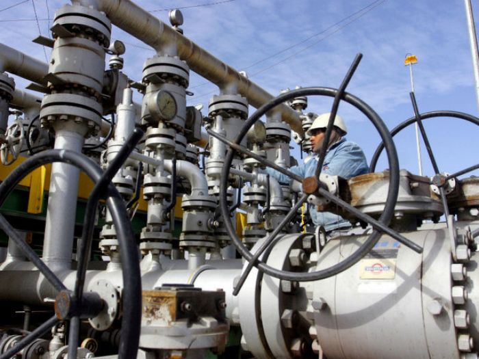 Встреча по сокращению добычи нефти отменена из-за разногласий внутри ОПЕК