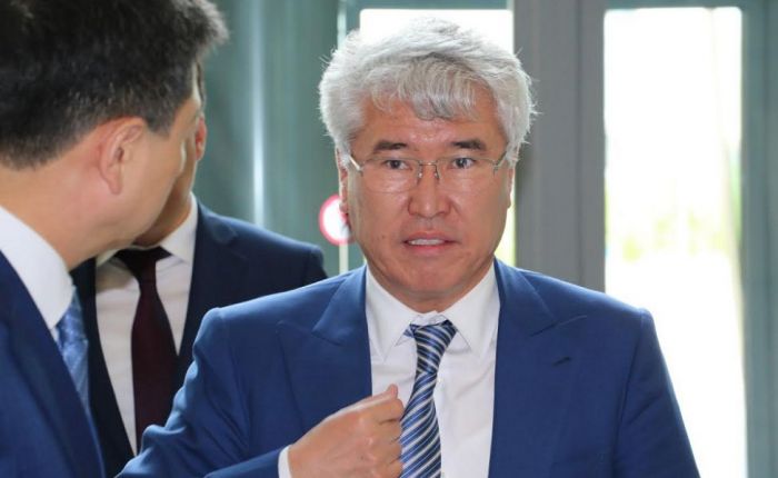 ​Мухамедиулы: Мне неприятна нецензурная лексика и оскорбления 