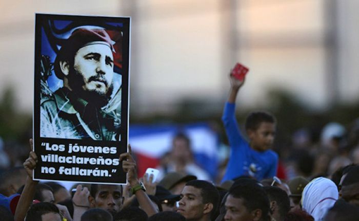 Митинг памяти Фиделя Кастро в Гаване собрал около миллиона человек