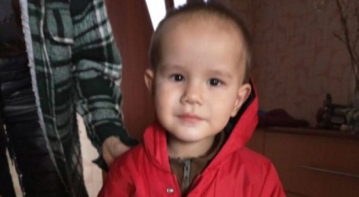 Нашли отца мальчика, спасенного на трассе в Акмолинской области