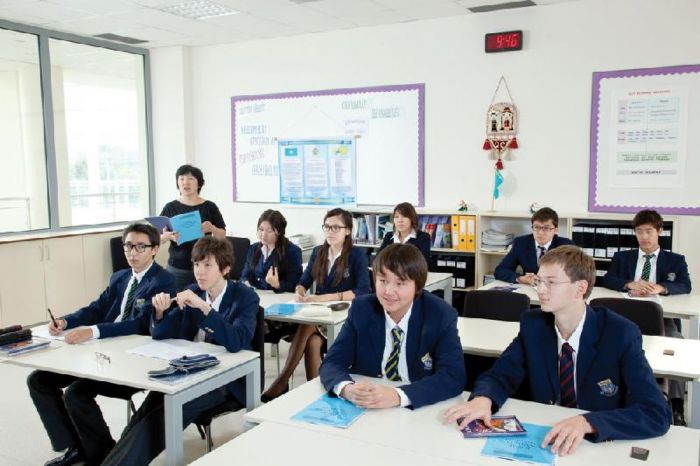PISA: 15-летние учащиеся Казахстана показали высокий рост читательской грамотности 