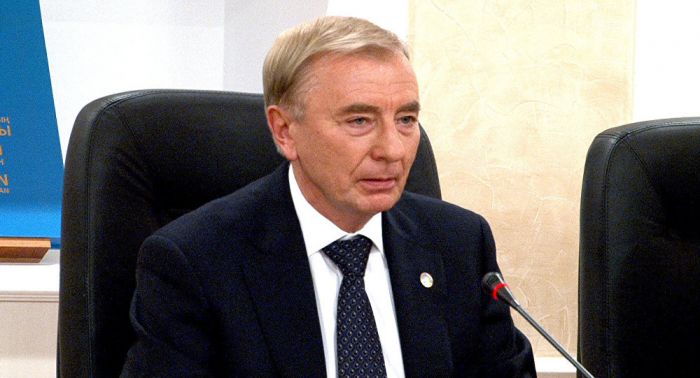 Рогов прокомментировал предложение Назарбаева о перераспределении власти
