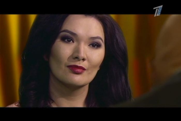 ​В соцсетях высмеяли "интервью" Познера с казахстанской ведущей