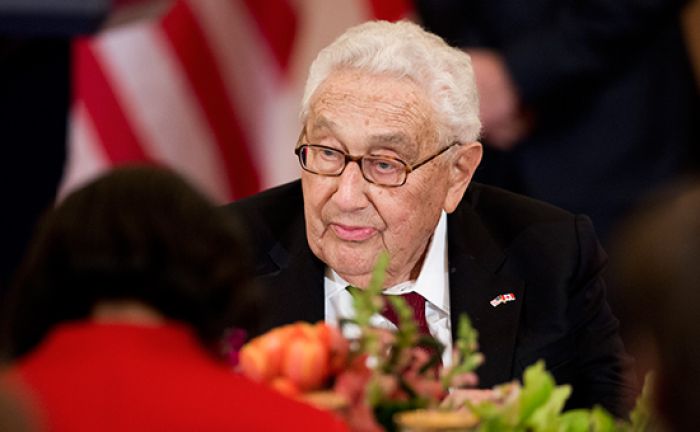 СМИ узнали о помощи Киссинджера Трампу в улучшении отношений c Россией