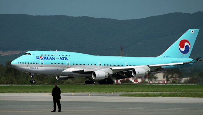 Korean Air намерена применять электрошокеры для усмирения буйных пассажиров