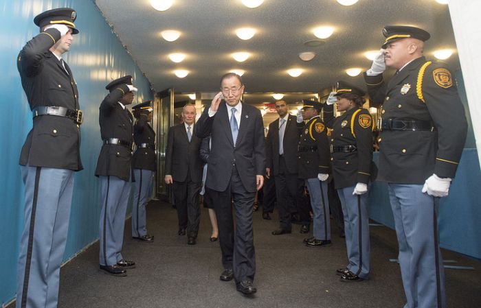 Пан Ги Мун простился с сотрудниками ООН и покинул штаб-квартиру организации в Нью-Йорке