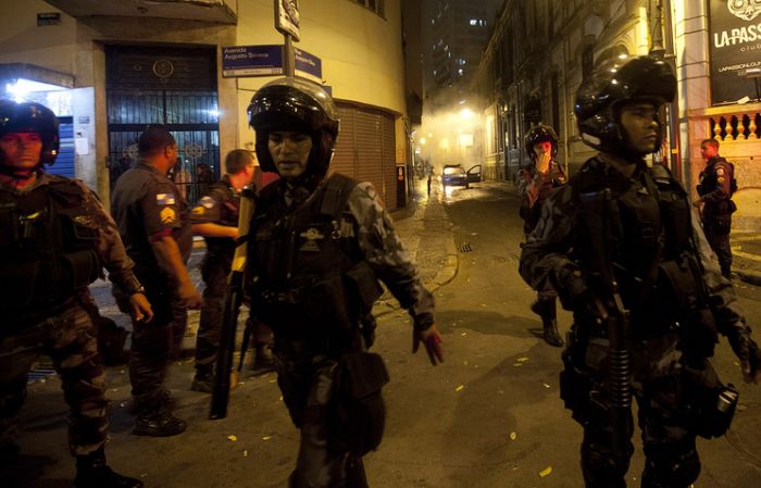 Мужчина застрелил 11 человек на новогодней вечеринке в Бразилии