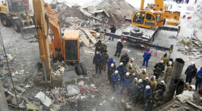 ​По факту обрушения дома в Шахтинске начато досудебное расследование