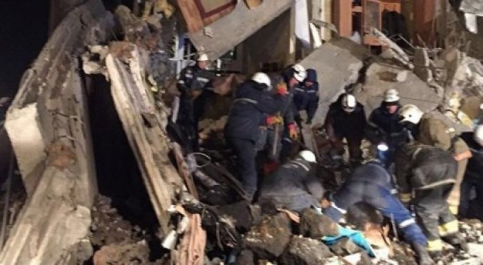 В Шахане спасли мужчину, пролежавшего 10 часов под многотонными обломками