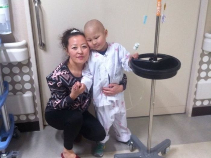 В полиции высказались об астанчанке, которую с больным ребенком выкидывают на мороз из-за регистрации