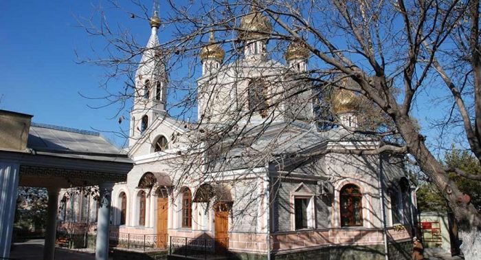 ​В Шымкенте неизвестные обокрали православный храм
