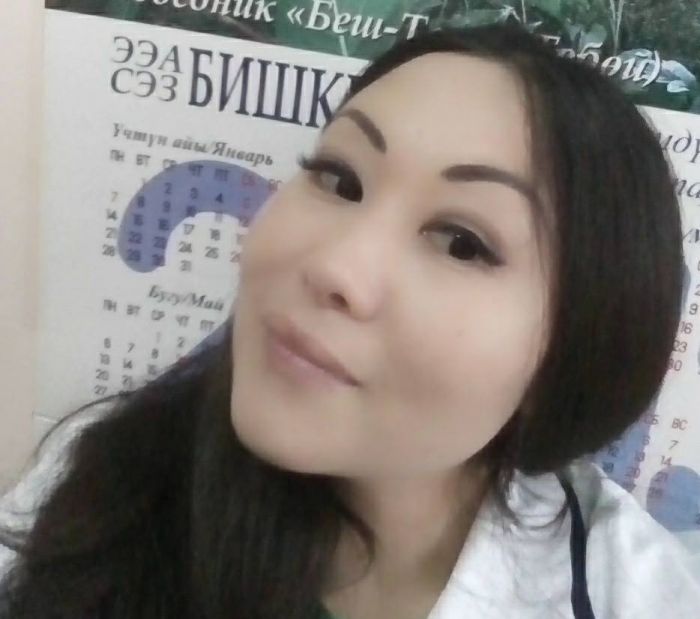 В ГКНБ Киргизии доставили женщину, оскорблявшую жертв крушения Boeing