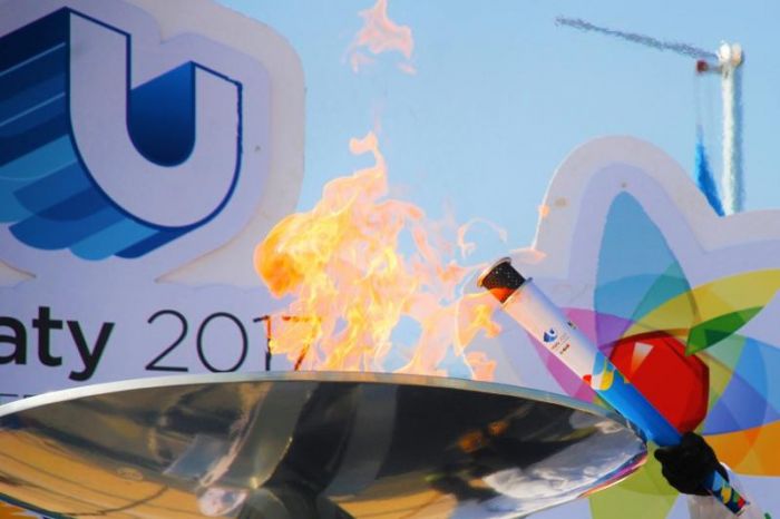  Президент РК открыл Эстафету Огня зимней Универсиады-2017 