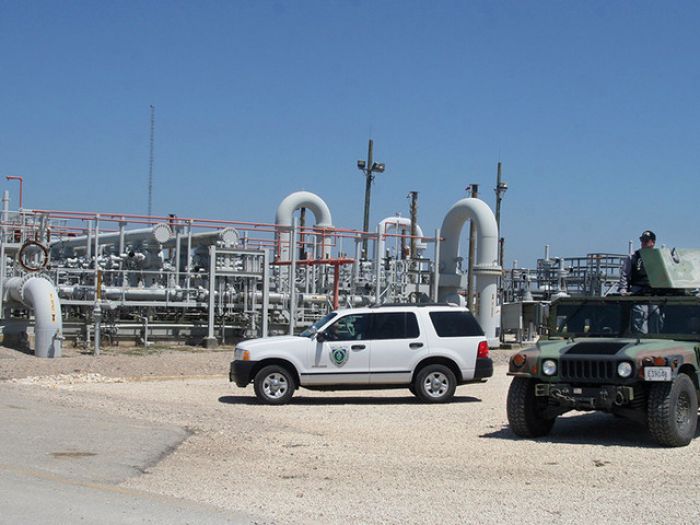 США начнут распродавать нефть из стратегического резерва уже в январе