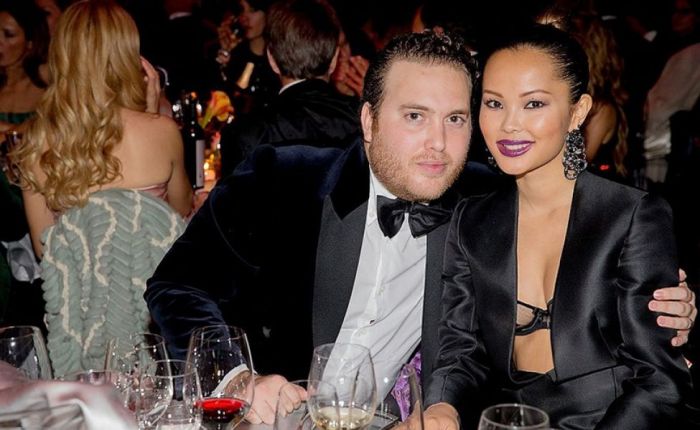 Казашка родила наследнику дома Chanel ребёнка 