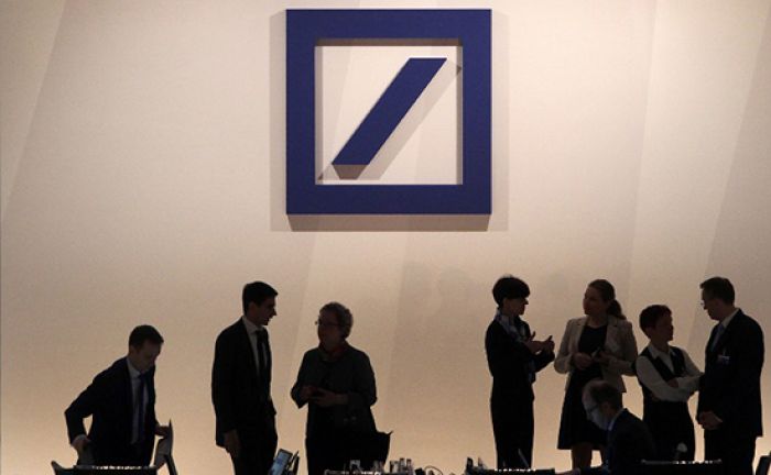 Deutsche Bank согласился на штраф за махинации с российскими акциями 