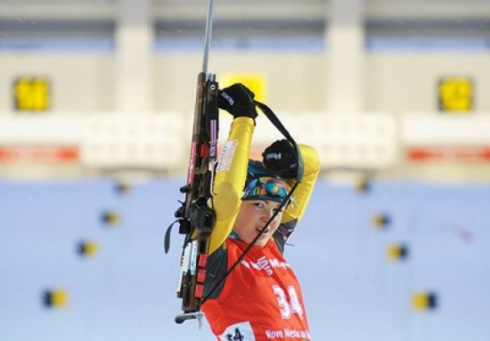 Казахстанские биатлонистки взяли "золото" и "серебро" на Универсиаде-2017 