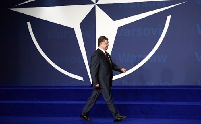 Порошенко подтвердил намерение провести референдум о вступлении в НАТО 