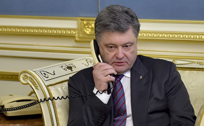 Порошенко и Трамп по телефону обсудили ситуацию в Авдеевке 