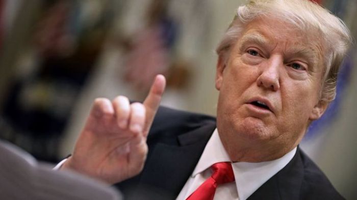 Дональд Трамп пожаловался на судей, которые "мешают работать"