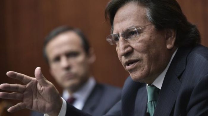 Суд в Перу выписал ордер на арест бывшего президента Толедо