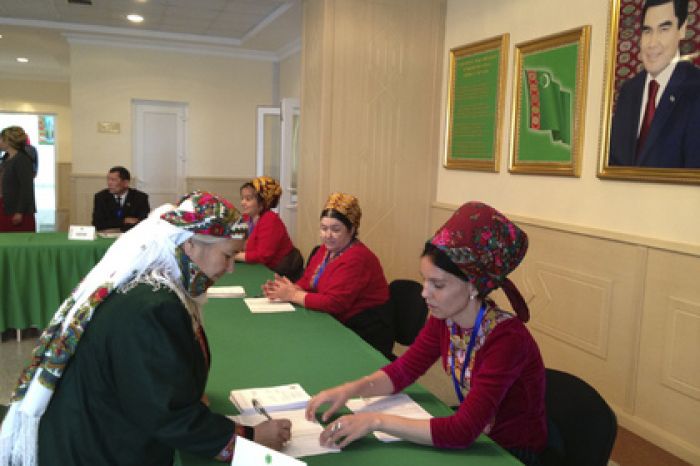 В Туркмении началось голосование на президентских выборах 