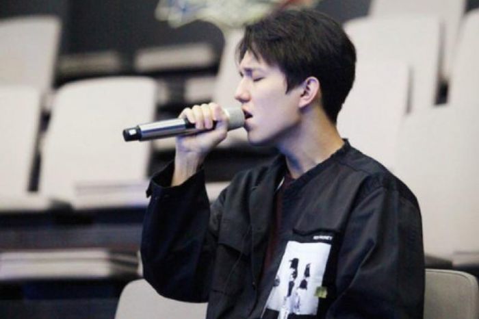 Димаш Кудайбергенов напел мотив понравившейся ему китайской песни 