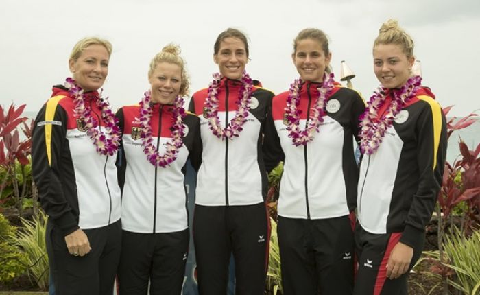 СМИ показали видео исполнения нацистского гимна на теннисном матче в США