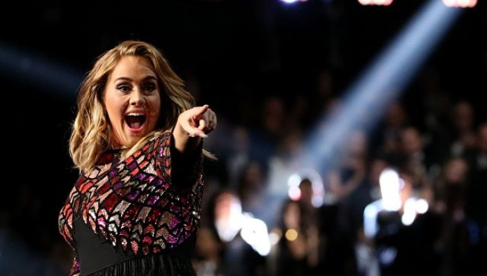 "Hello" Адель стала "песней года" по версии "Грэмми" 