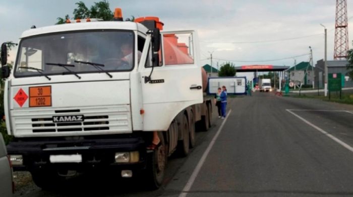 Оренбургская таможня возбудила уголовное дело по факту контрабанды бензина из Казахстана 